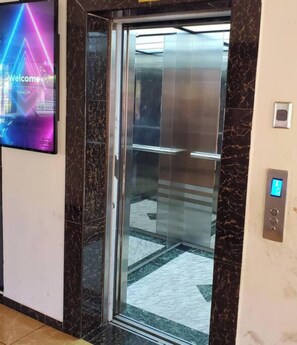 Lift - Lulu Homes at For Homes Court (Nairobi)