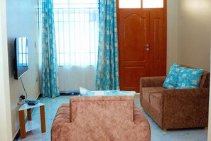 Smart TV - Calm, modern and stylish apartment in Dodoma, Tanzania  (Dodoma)