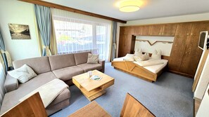 Individually decorated, individually furnished, soundproofing, free WiFi - Appartements Alpenland Pertisau (Eben am Achensee)