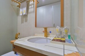 Bathroom - Jiuyuan Business Hotel (Zhuhai)