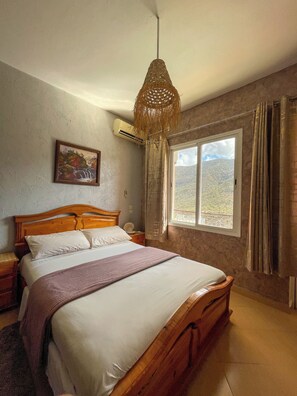 Triple Room, Balcony, Mountain View | Individually decorated, individually furnished, laptop workspace - Auberge les montagnes du paradis (Aqesri)