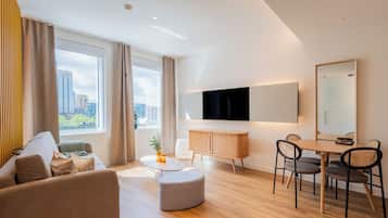 One-Bedroom Suite | Living area
