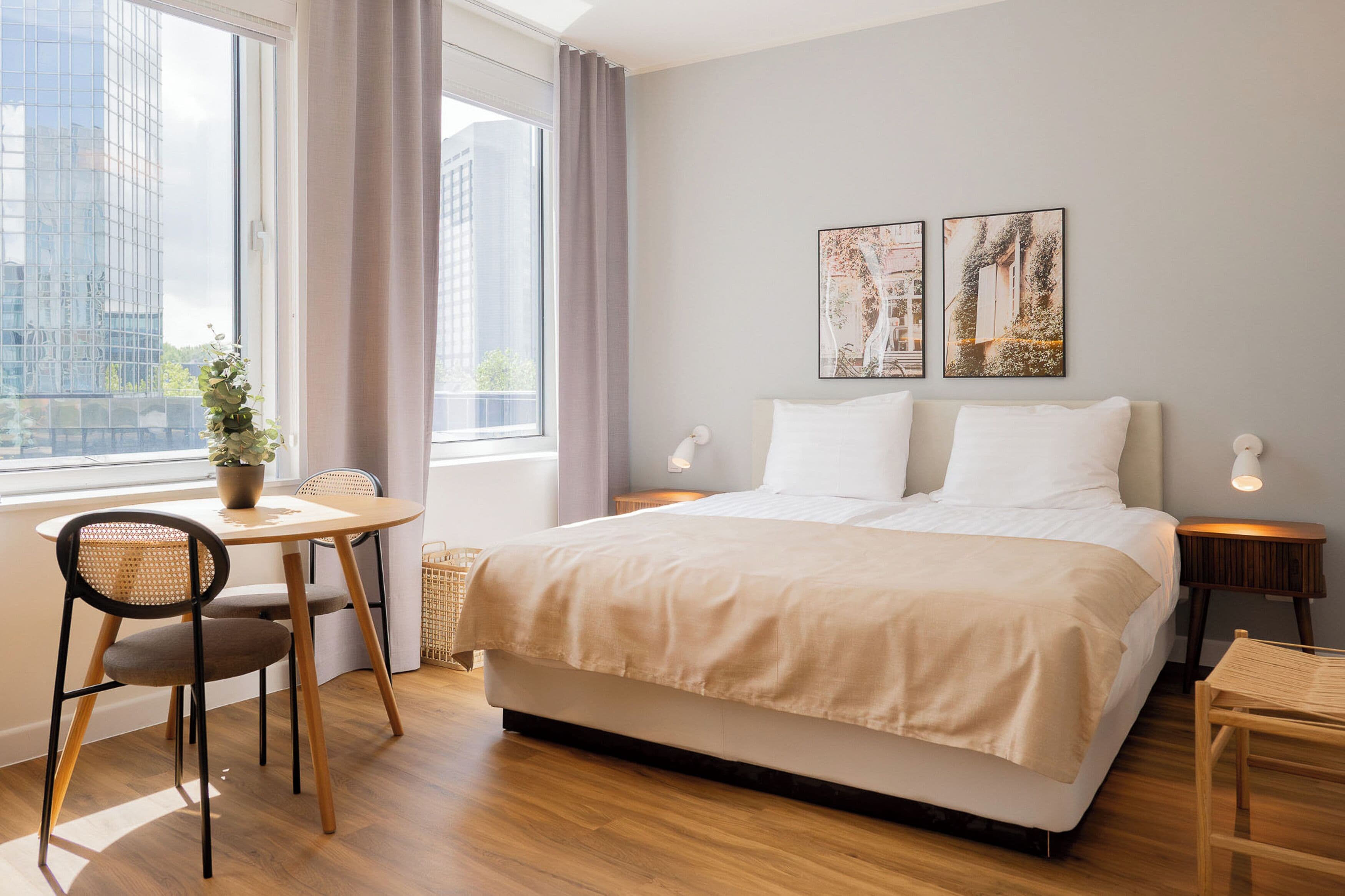   スイート | 1 室のベッドルーム、客室ごとに異なる装飾、客室ごとに異なるインテリア、デスク