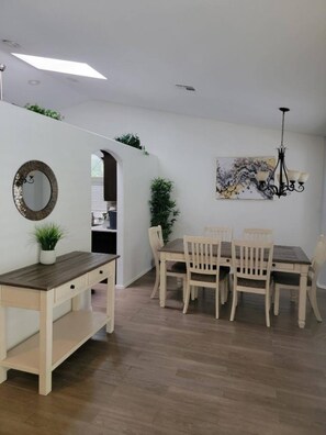 Dining - Welcome to this Arizona  (Chandler)