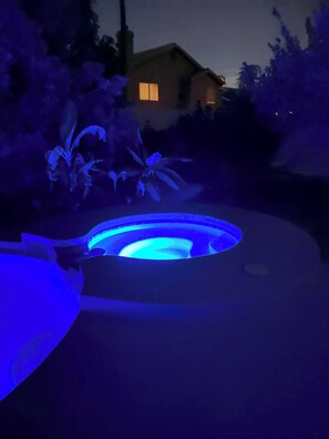 Outdoor spa tub - Welcome to this Arizona  (Chandler)