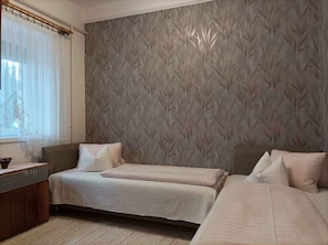 2 bedrooms, Internet