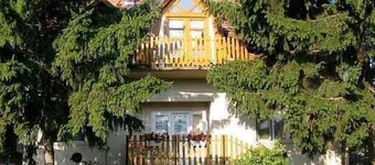 Appartamento con balcone, WiFi e aria condizionata