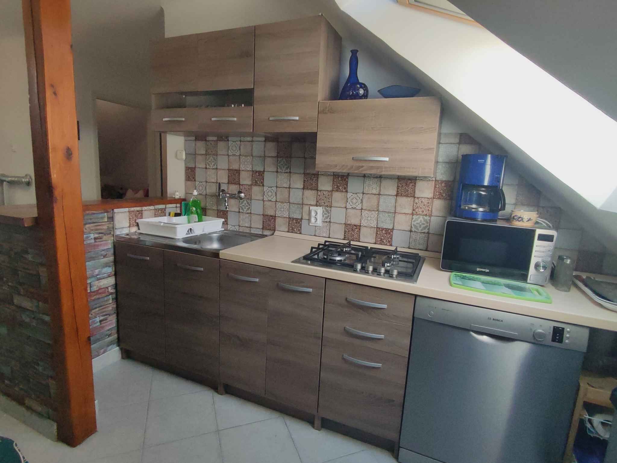 Refrigerador, microondas, parrilla de estufa y lavavajillas 