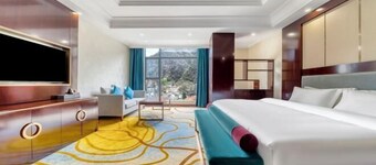 Qiannian Shengdi Hotel
