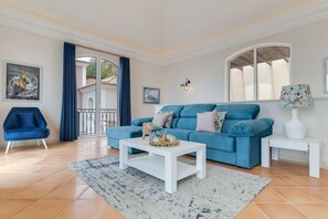 Living area - Villa Sol Palheiro Village (Funchal)