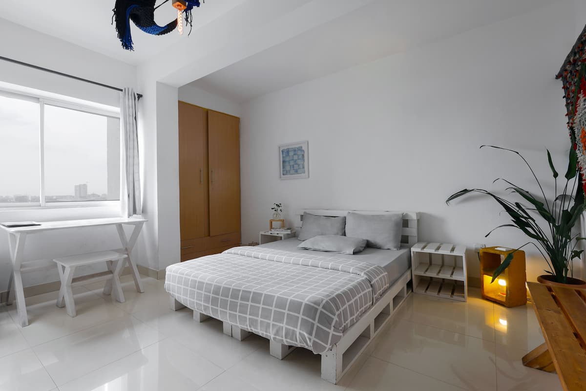 Classic Single Room | 1 bedroom, in-room safe, individually decorated, individually furnished