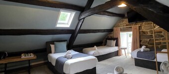 Maes Y Neuadd Country House