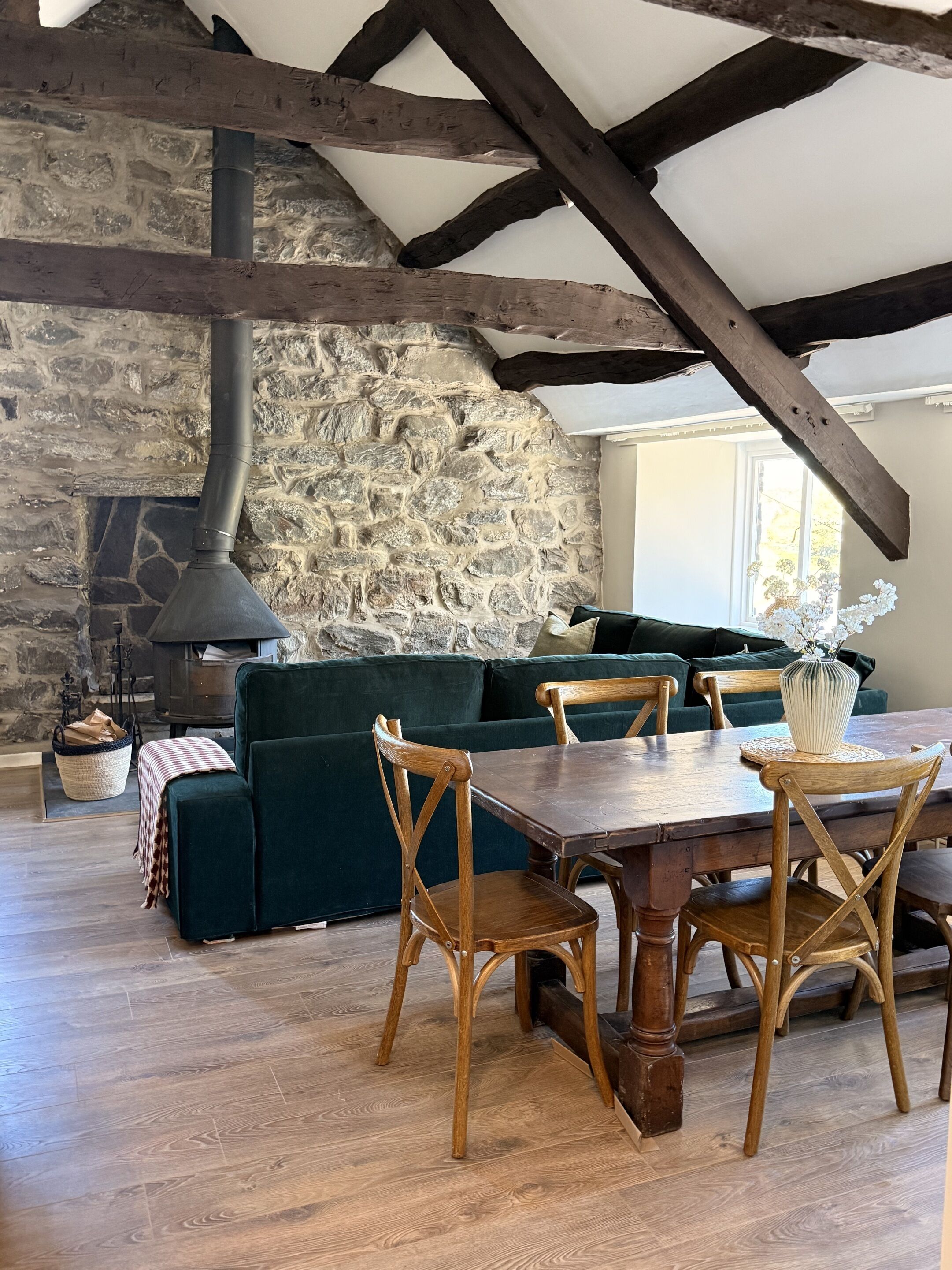 Traditional Cottage, Ensuite, Courtyard View | Dining