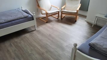 2 bedrooms, iron/ironing board, travel cot, WiFi