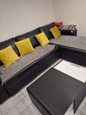 Smart TV, books