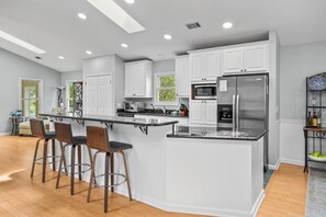 House, Multiple Beds, Patio, Golf View (170 Ocean Creek) | Private kitchen | Fridge, microwave, oven, stovetop - 170 Ocean Creek (Fripp Island)