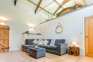 Living area - 2 Bed in Kelly (oc-k29333) (Kelly)