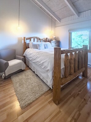3 chambres, bureau, Wi-Fi gratuit, draps fournis