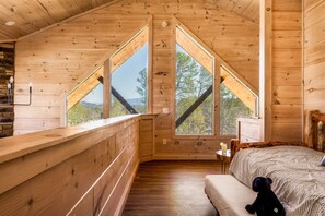 3 habitaciones, escritorio, tabla de planchar con plancha y wifi gratis