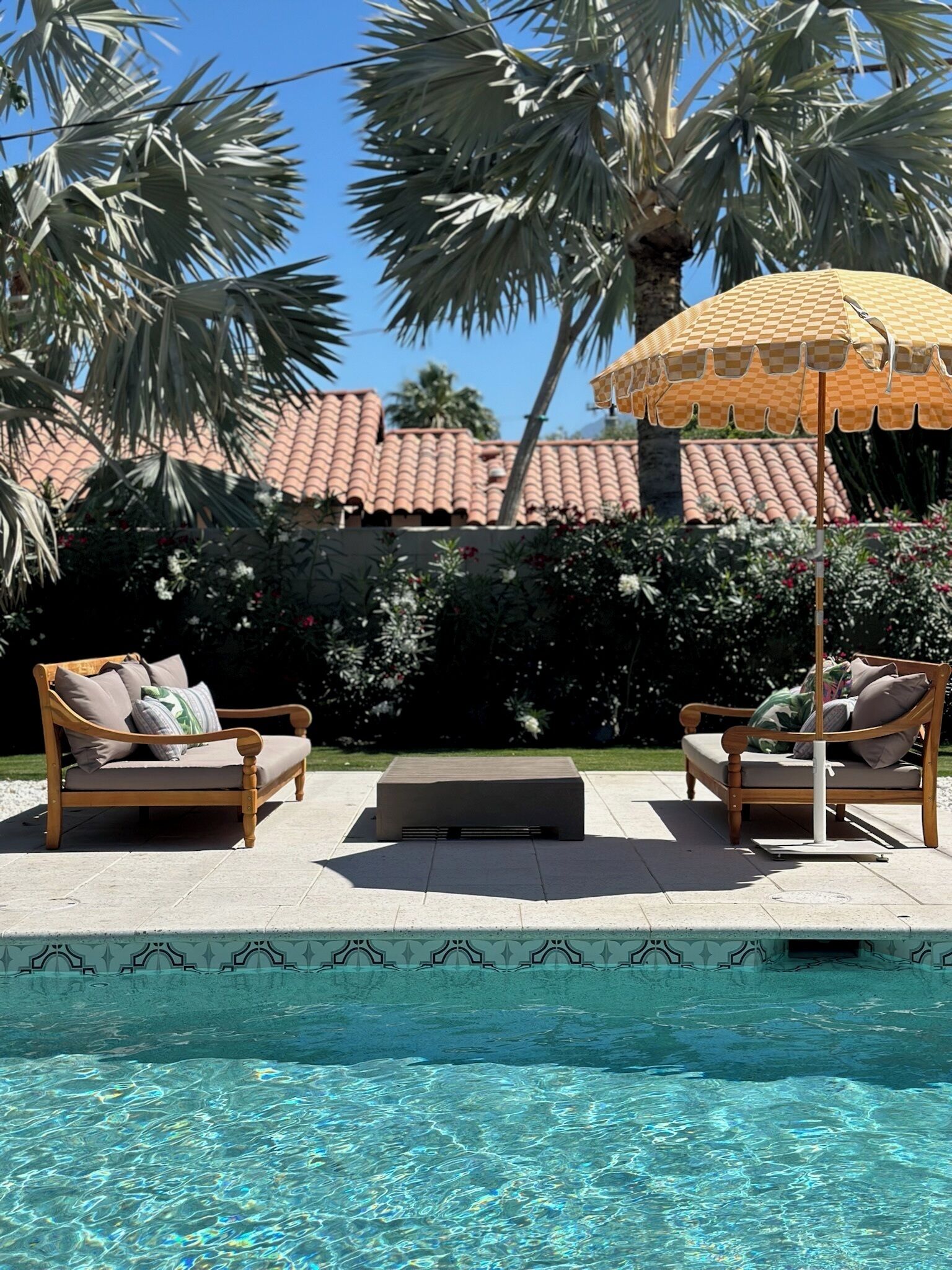 The Bungalow Palm Springs - Pool & Jacuzzi, Pet Friendly!