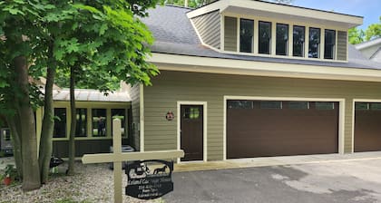Carriage House guest house located in quaint FISHTOWN, Leland, Michigan, US