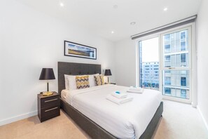 2 quartos, ferros/tábuas de passar roupa, Wi-Fi, roupa de cama