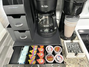 Coffee and/or coffee maker - Coastal Getaway with Private Pool Near Anclote Beach (NEW PRT RCHY)
