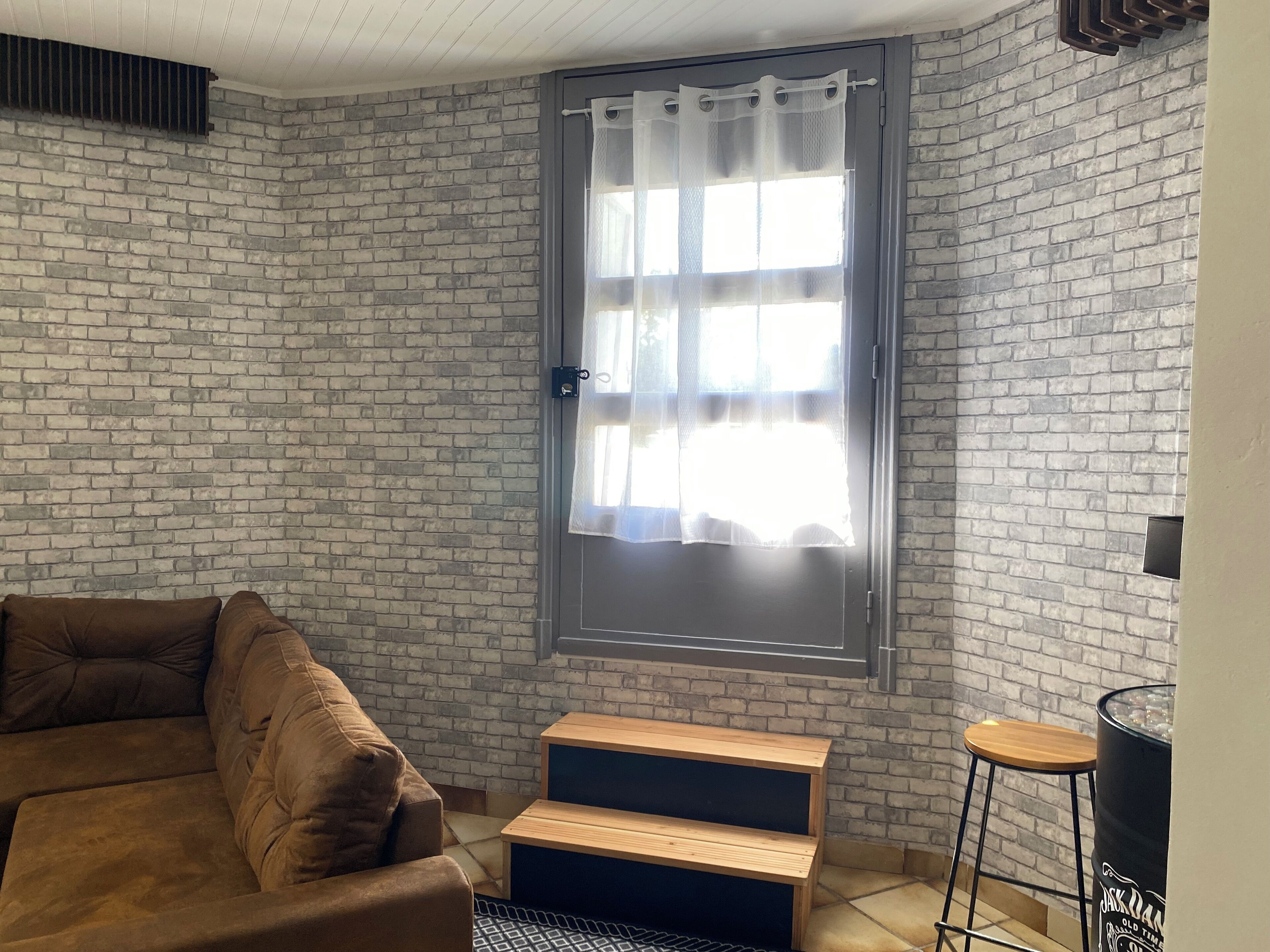 電視、DVD 播放機、書籍