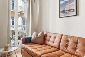 Deluxe Apartment | Living area | Flat-screen TV - Rivages Saint Ferréol (Marseille)