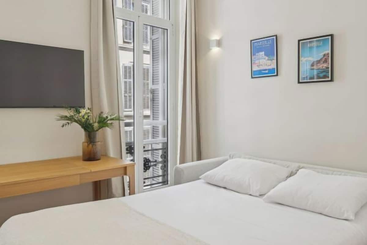 Wifi gratis y ropa de cama