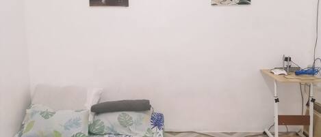 1 dormitori, wifi i roba de llit