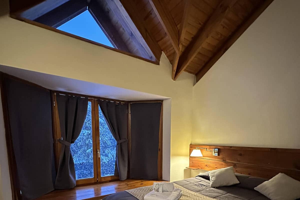 Superior Room | Egyptian cotton sheets, premium bedding, down comforters