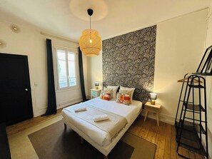 1 bedroom, iron/ironing board, Internet, bed sheets