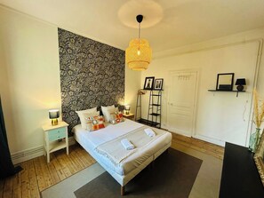 1 bedroom, iron/ironing board, Internet, bed sheets