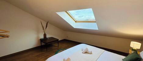 2 chambres, bureau, Wi-Fi, draps fournis