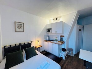 1 dormitorio, escritorio, wifi y ropa de cama