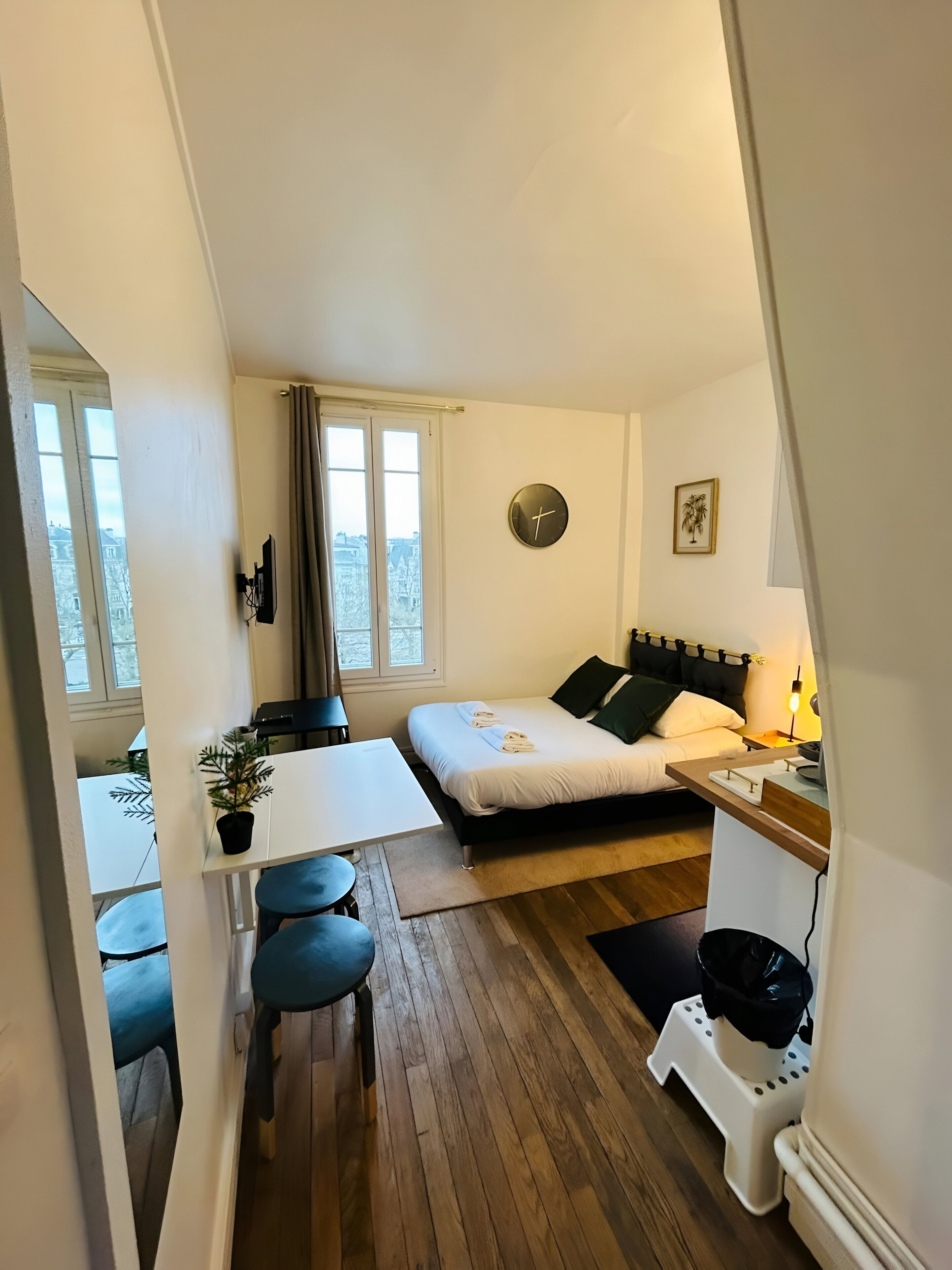 1 dormitorio, escritorio, wifi y ropa de cama