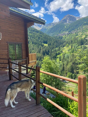 5 Bedroom Chalet in MISSION