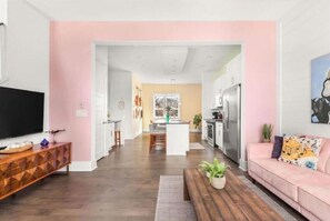 TV - Nashville Luxury at Vibe 4 miles to Broadway! (Nashville)