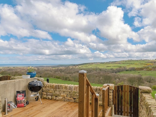 2 bedroom accommodation in Grinkle, near Staithes