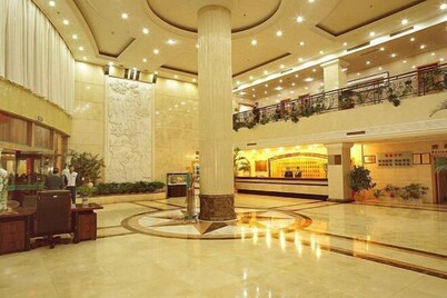 International Academic Exchange Center of Shandong University of Technology Hotel