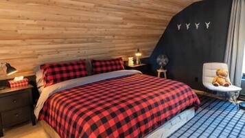 4 bedrooms, iron/ironing board, bed sheets