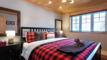 4 slaapkamers, een strijkplank/strijkijzer, beddengoed