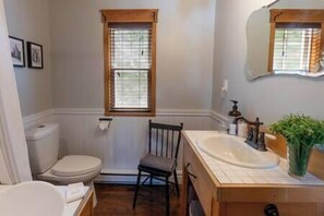 Hair dryer, towels - Charlevoix - Chalet Le St-germain (Saint-Aimé-des-Lacs)