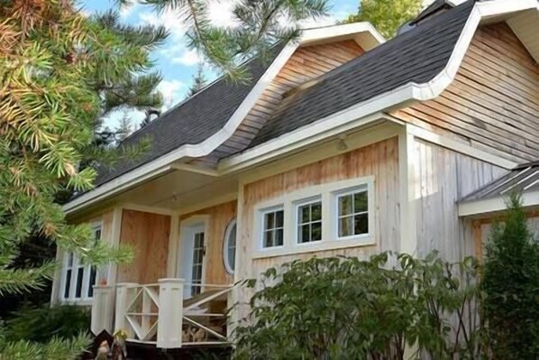 Exterior - Charlevoix - Chalet Le St-germain (Saint-Aimé-des-Lacs)