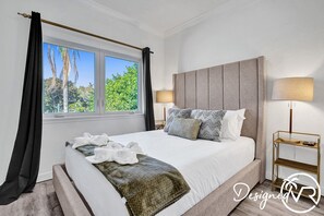 House (Multiple Bedrooms) | Interior - Amazing 7 BR Villa With Heated Pool Near the Beach (Hallandale Beach)