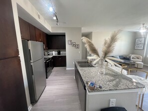 Interior - Houston's Poolside Haven (Houston)