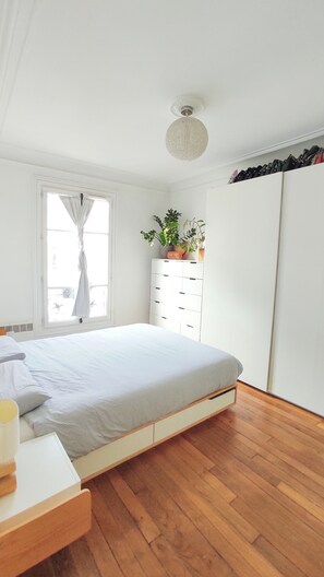 2 bedrooms, iron/ironing board, WiFi, bed sheets - Cozy Apartment Paris 15 (Paris)