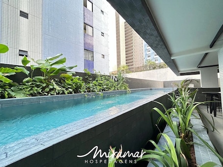 Executive Apartment | Pool | Outdoor pool