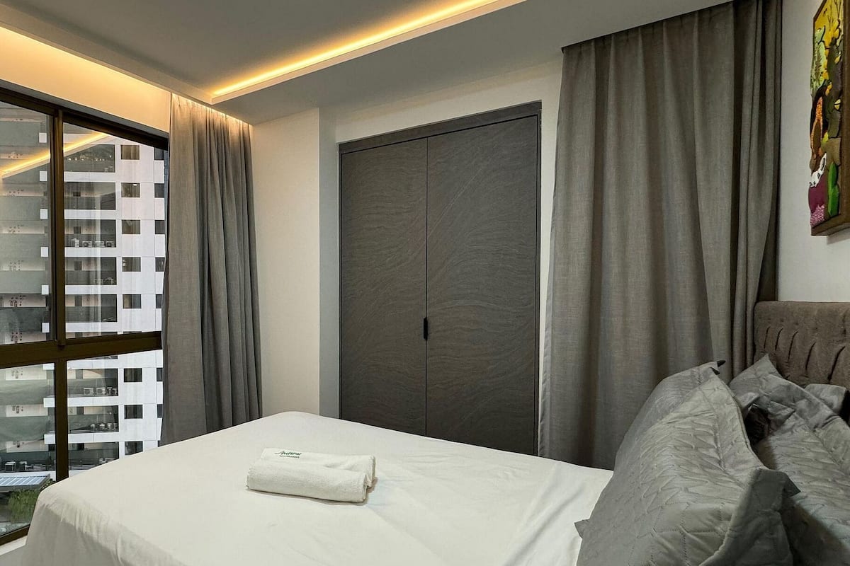 1 habitación, decoración personalizada y muebles diferentes